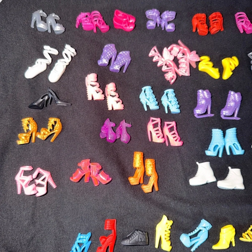 Unbranded massive collection